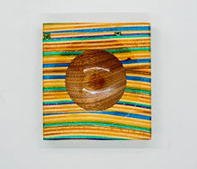 Load image into Gallery viewer, Recycled Skateboards &amp; Walnut Coin Dish